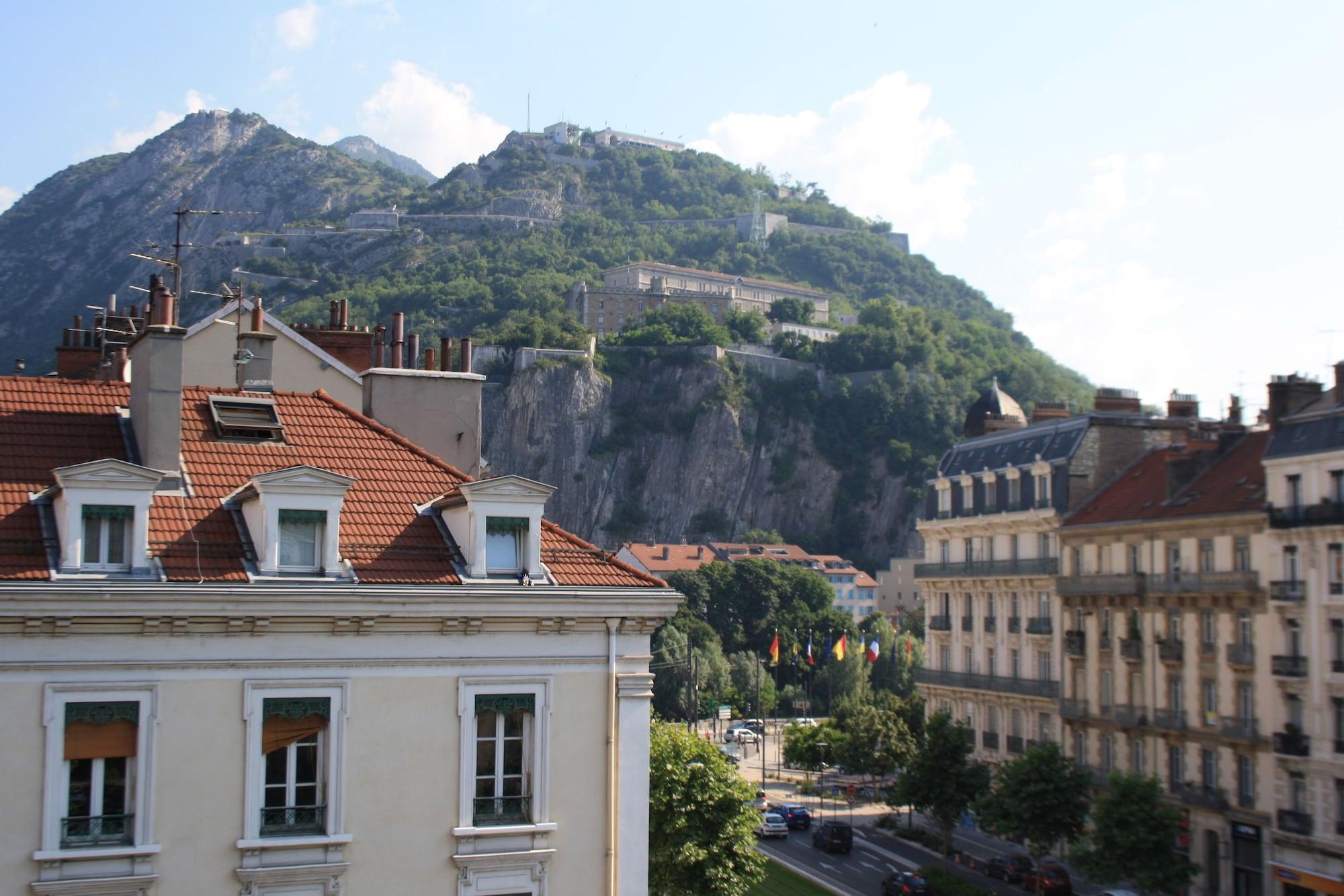 Hotel Ibis Styles Grenoble Centre Gare Exterior foto