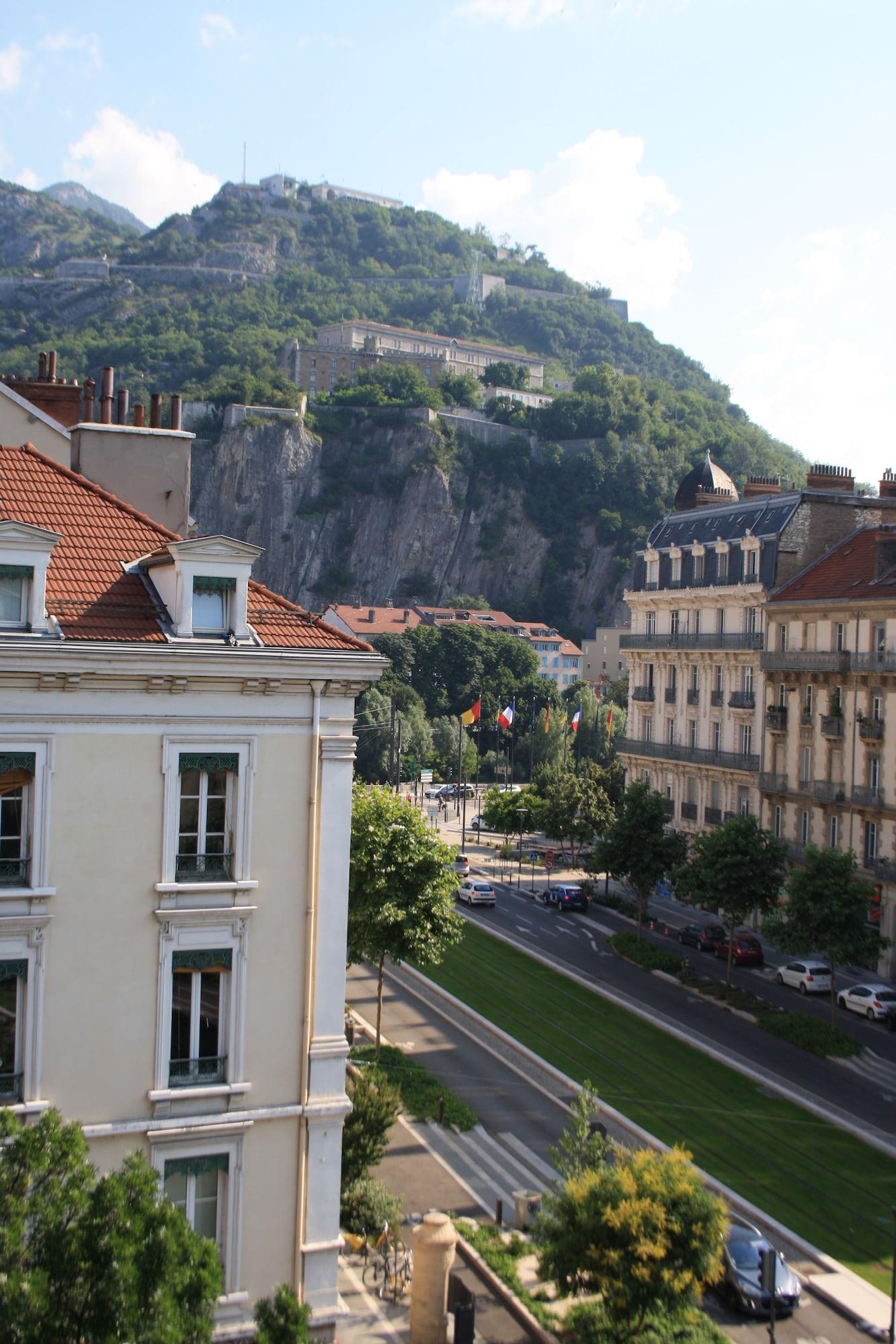Hotel Ibis Styles Grenoble Centre Gare Exterior foto