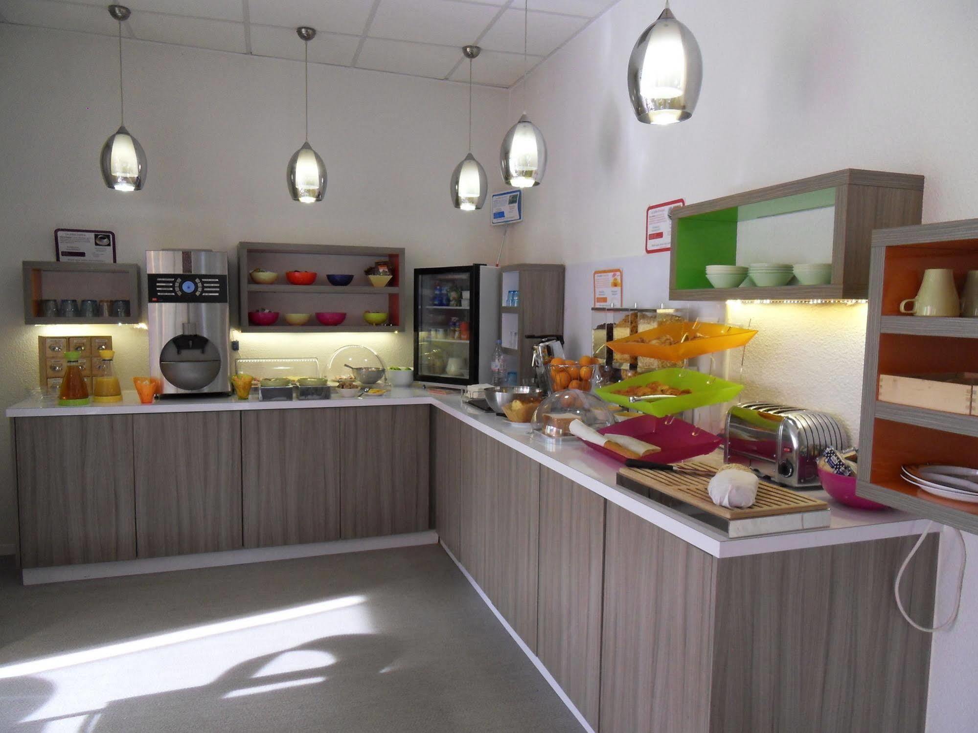 Hotel Ibis Styles Grenoble Centre Gare Exterior foto